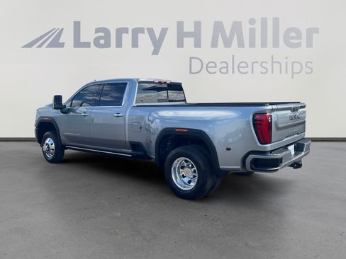 Used 2024 GMC Sierra 3500 Denali Ultimate image 3