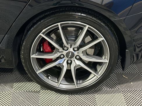 Used 2021 Genesis G70 3.3T image 12