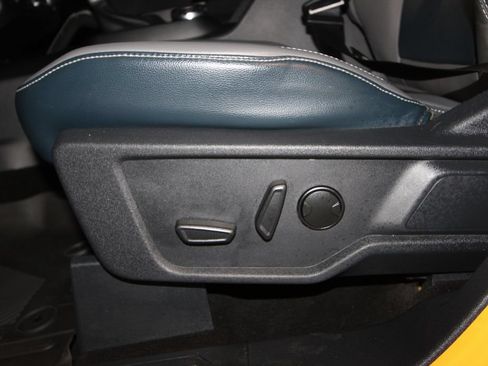 Used 2021 Ford Bronco First Edition AWD/4WD image 7