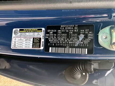 Used 2025 Kia Telluride SX AWD/4WD image 35