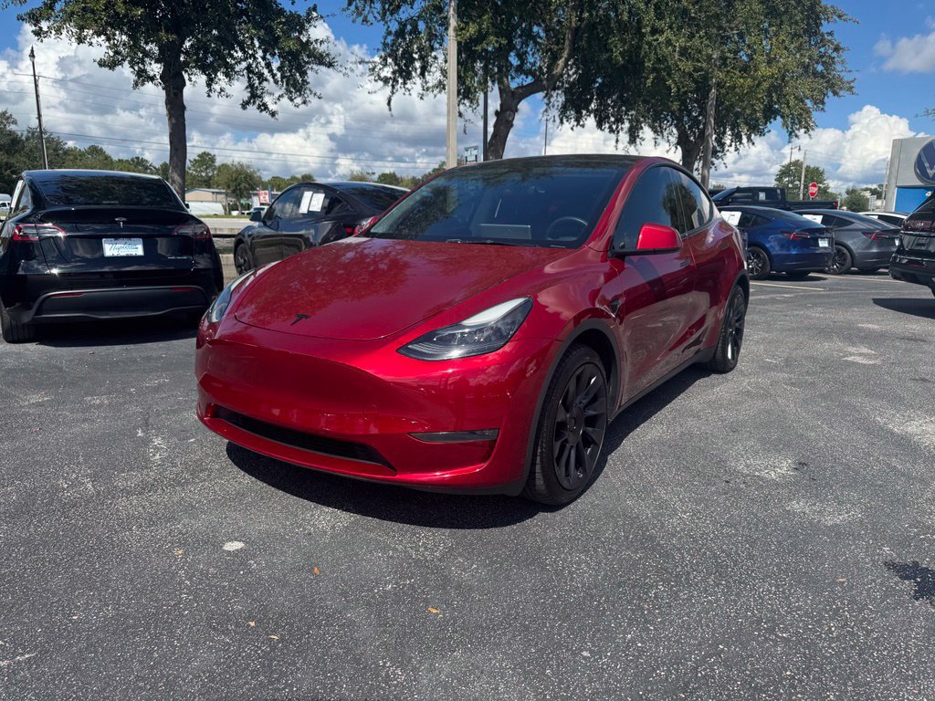 Used 2024 Tesla Model Y Long Range AWD/4WD image 1