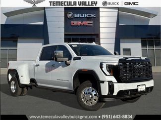 New 2026 GMC Sierra 3500 Denali Ultimate w/ LPO, Black Badging Package video 1