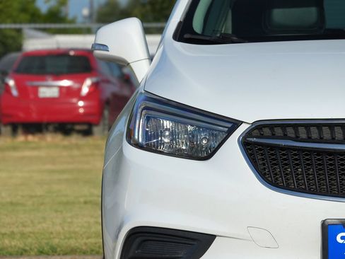 Used 2019 Buick Encore Preferred FWD image 19
