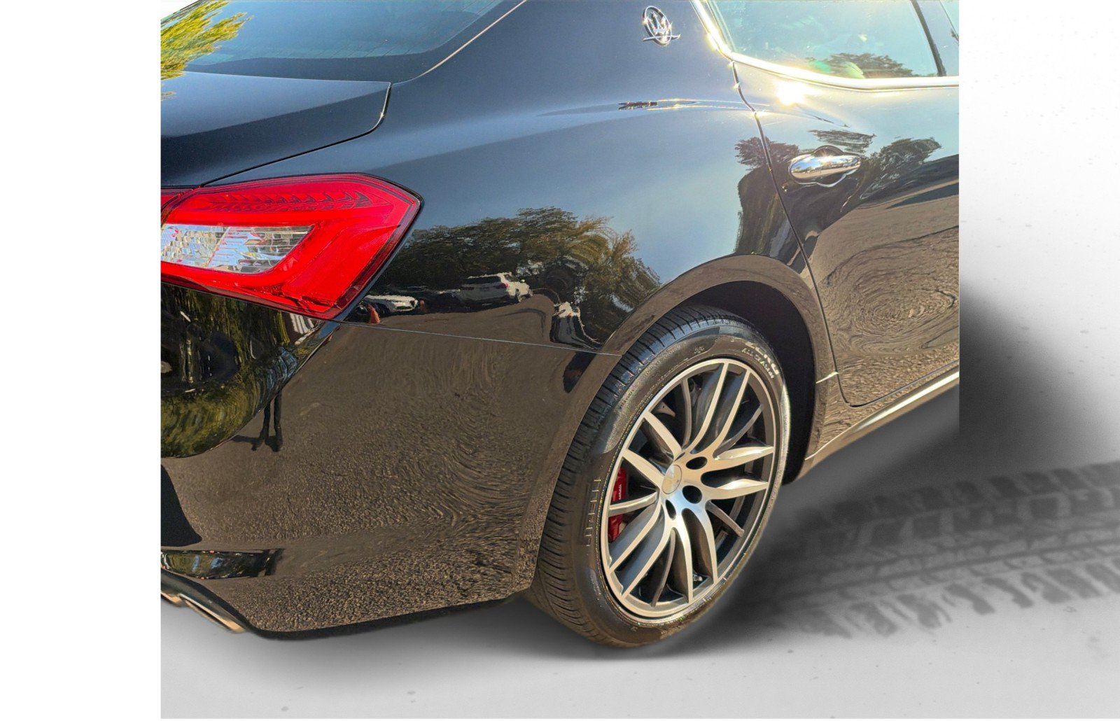 Used 2019 Maserati Ghibli S Q4 AWD/4WD image 10