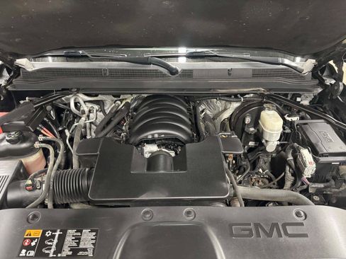 Used 2016 GMC Yukon Denali w/ Open Road Package AWD/4WD image 9