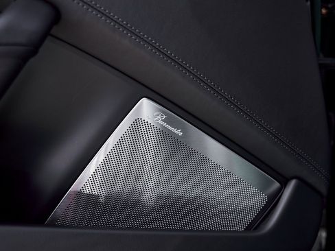 Used 2022 Porsche 911 Carrera 4 GTS w/ Premium Package image 32