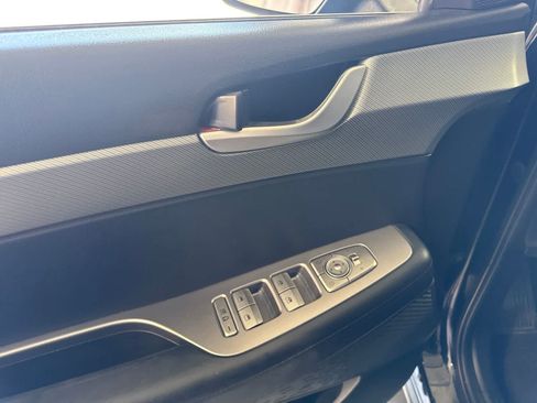 Used 2025 Hyundai Palisade SEL FWD image 17