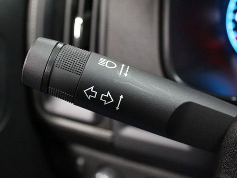 Used 2021 GMC Canyon Denali image 22