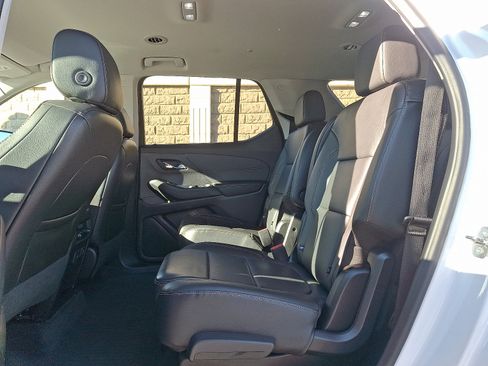 Used 2020 Chevrolet Traverse LT w/ LT Premium Package image 10