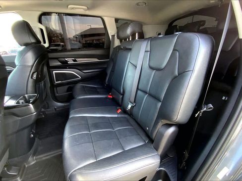 Used 2022 Kia Telluride EX w/ Towing Package AWD/4WD image 33