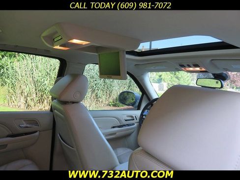 Used 2007 Cadillac Escalade AWD w/ Information Package image 15