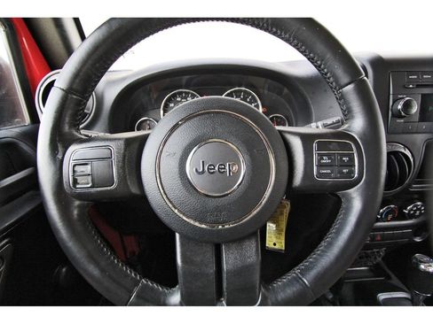 Used 2018 Jeep Wrangler Sport AWD/4WD image 14
