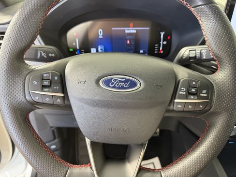 Certified 2023 Ford Escape ST-Line w/ Tech Pack #1 FWD image 26
