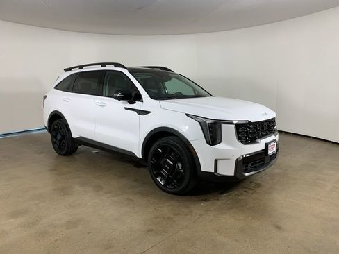 Used 2024 Kia Sorento SX AWD/4WD image 5