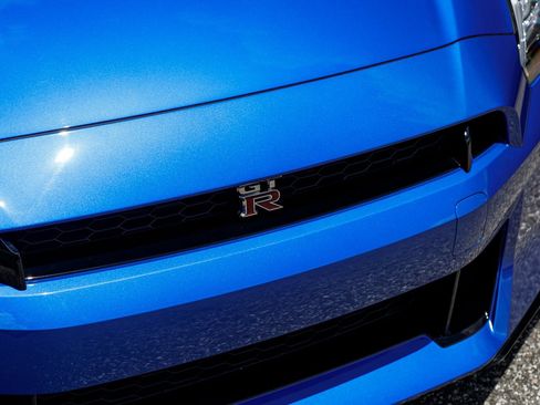 Used 2024 Nissan GT-R AWD/4WD image 20