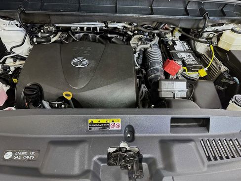 Used 2020 Toyota Highlander Limited image 40