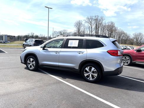 Certified 2025 Subaru Ascent Premium image 5