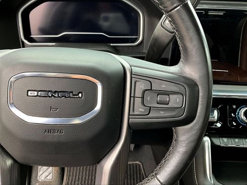 Used 2024 GMC Sierra 2500 Denali Ultimate image 16