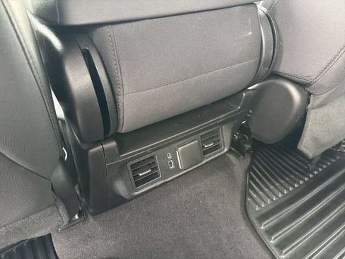 Used 2023 Chevrolet Silverado 1500 LT AWD/4WD image 22