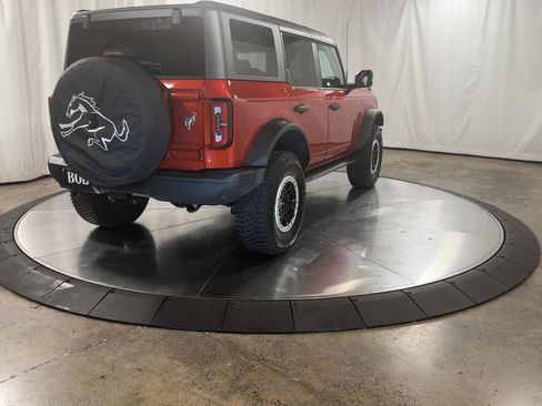 Used 2024 Ford Bronco Badlands image 8