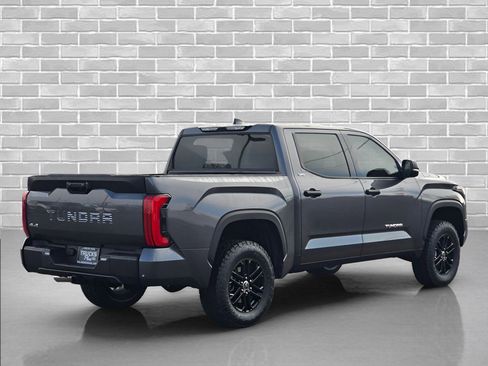 Used 2023 Toyota Tundra SR5 w/ SR5 Convenience Package AWD/4WD image 5