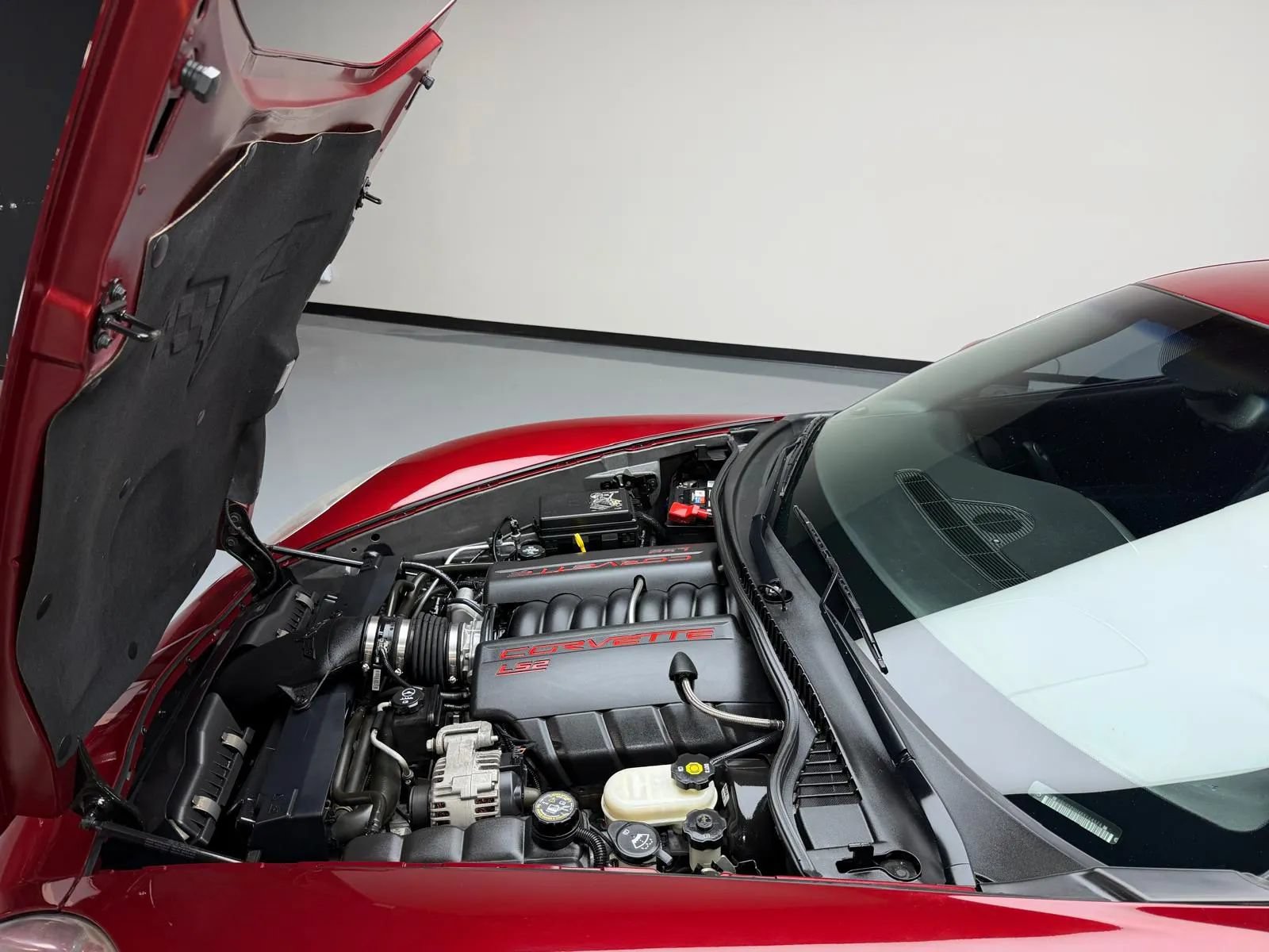 Used 2006 Chevrolet Corvette Coupe RWD image 10