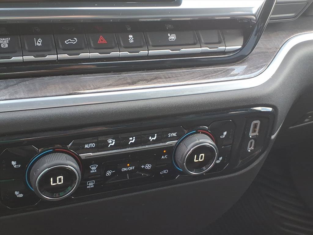 Used 2026 Chevrolet Silverado 2500 LTZ AWD/4WD image 33