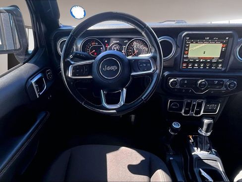 Used 2020 Jeep Wrangler Unlimited Sahara image 8