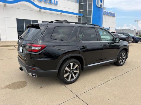 Certified 2024 Honda Pilot Elite image 2