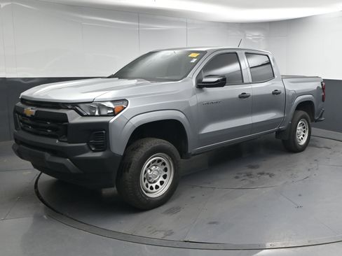 Used 2023 Chevrolet Colorado W/T w/ Safety Package image 4