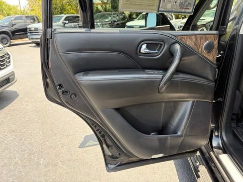 Used 2023 INFINITI QX80 Premium Select w/ All-Season Package AWD/4WD image 13