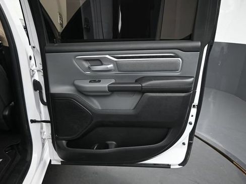 Used 2020 RAM 1500 Big Horn AWD/4WD image 20