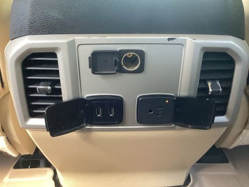 Used 2019 Ford F250 Lariat w/ Lariat Value Package AWD/4WD image 48