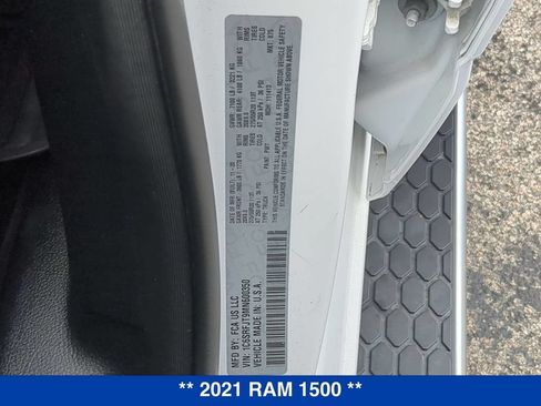 Used 2021 RAM 1500 Laramie AWD/4WD image 26