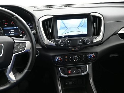 Used 2024 GMC Terrain SLT AWD/4WD image 21