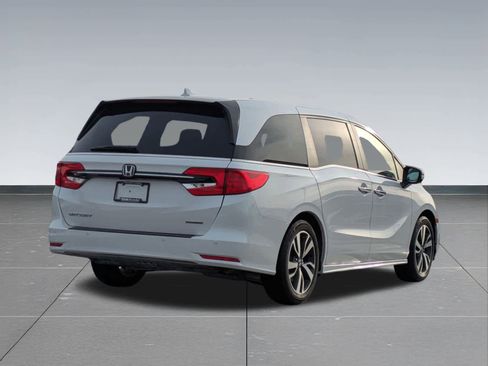 Used 2023 Honda Odyssey Touring image 6
