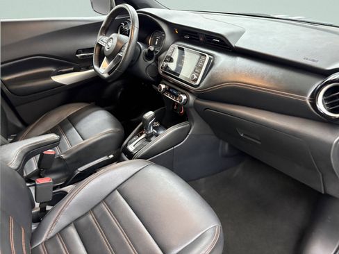 Used 2020 Nissan Kicks SR w/ SR Premium Package FWD image 20