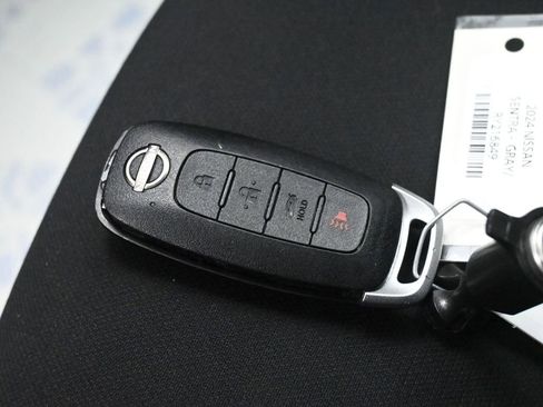 Used 2024 Nissan Sentra SV image 29