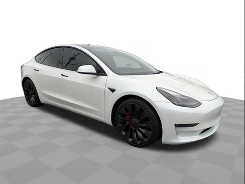 Used 2022 Tesla Model 3 Performance image 2