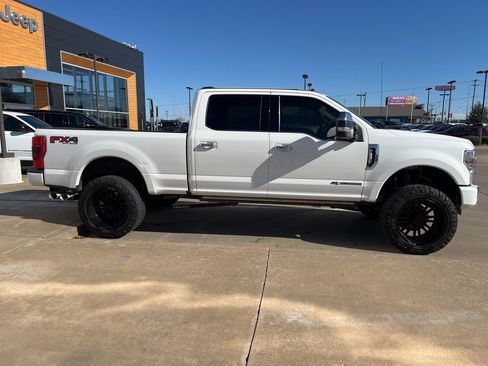 Used 2020 Ford F250 Platinum w/ FX4 Off-Road Package image 5