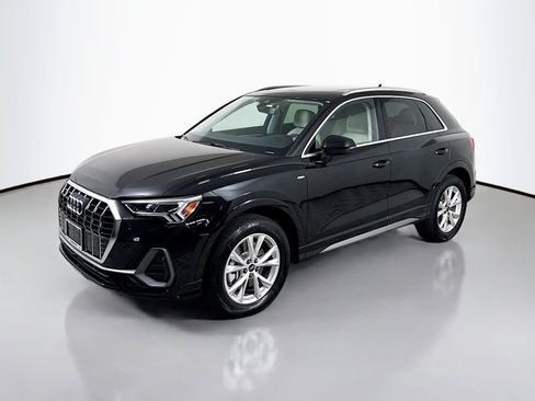 Certified 2025 Audi Q3 2.0T Premium Plus w/ Premium Plus Package image 1