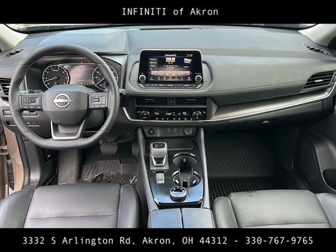 Used 2025 Nissan Rogue SV w/ SV Premium Package image 45