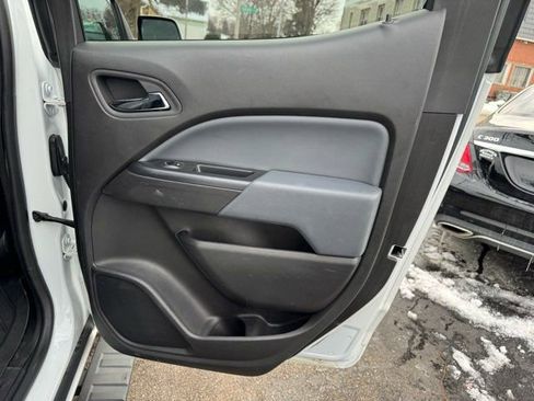 Used 2016 Chevrolet Colorado Z71 image 31