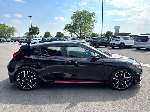 Used 2020 Hyundai Veloster N w/ Performance Package image 8