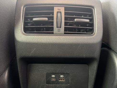 Used 2023 Nissan Rogue SV FWD image 12