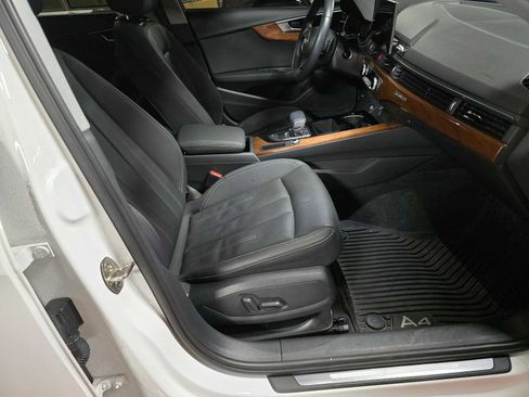 Used 2022 Audi A4 2.0T Premium image 12