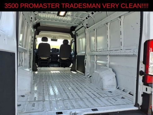 Used 2025 RAM ProMaster 3500 w/ Convenience Group FWD image 12