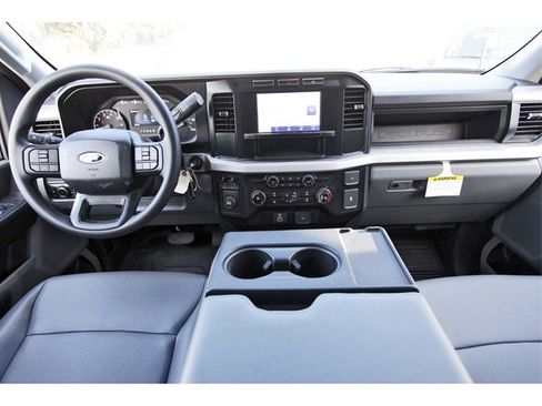 Used 2023 Ford F250 XL image 8