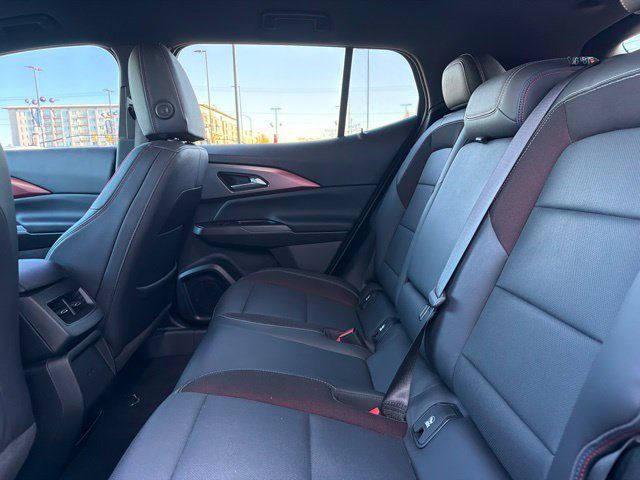 Used 2024 Chevrolet Equinox EV RS FWD image 19
