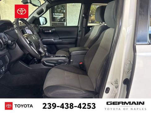 Used 2022 Toyota Tacoma TRD Sport w/ Technology Package image 13
